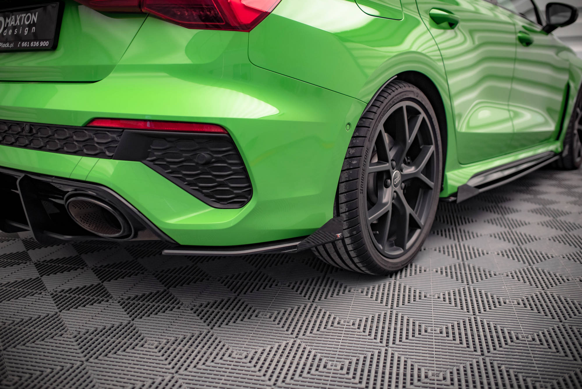 Street pro rear side splitters + flaps audi rs3 sedan 8y