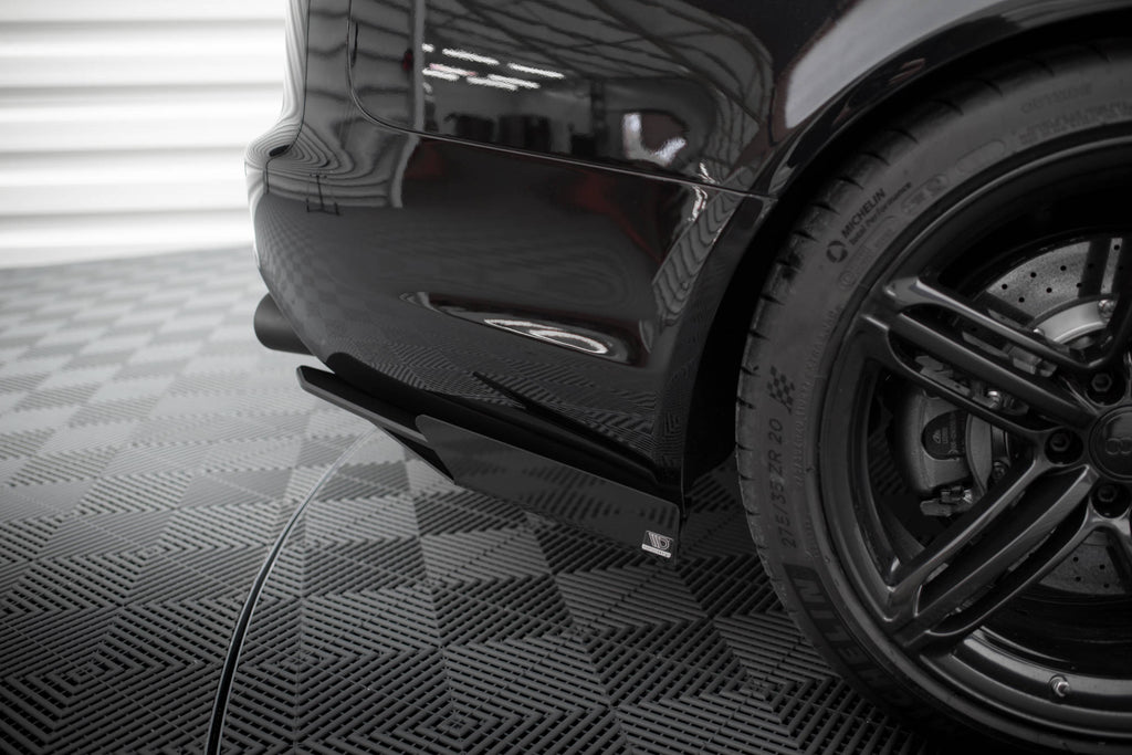 Street Pro bagside Splitters + flapper Audi Rs6 Avant C6