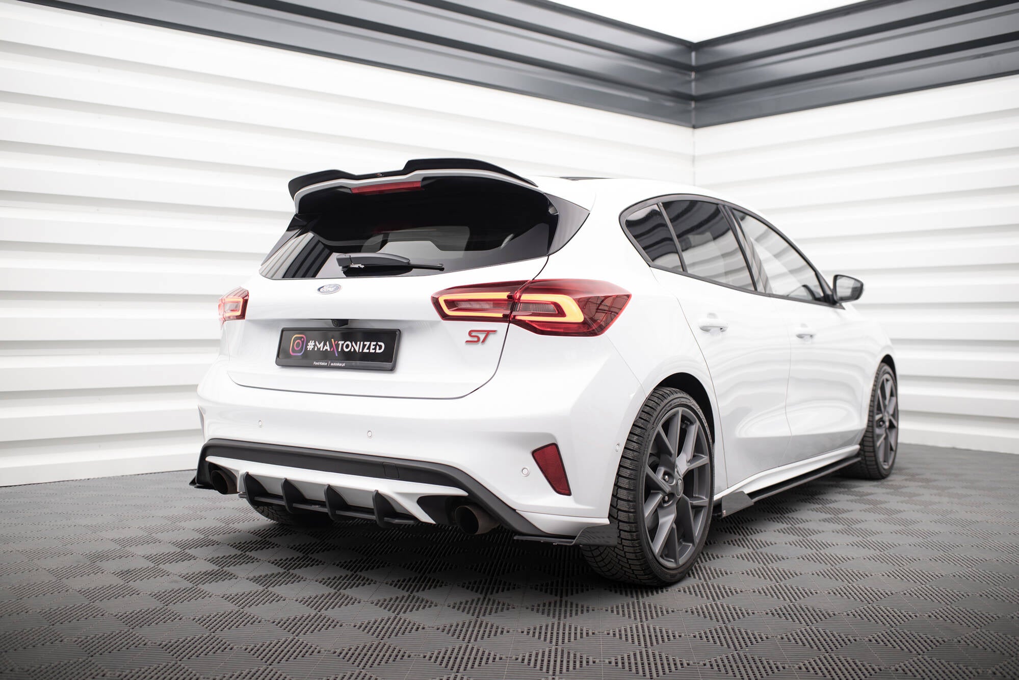Street pro rear side splitters + flaps ford focus st mk4