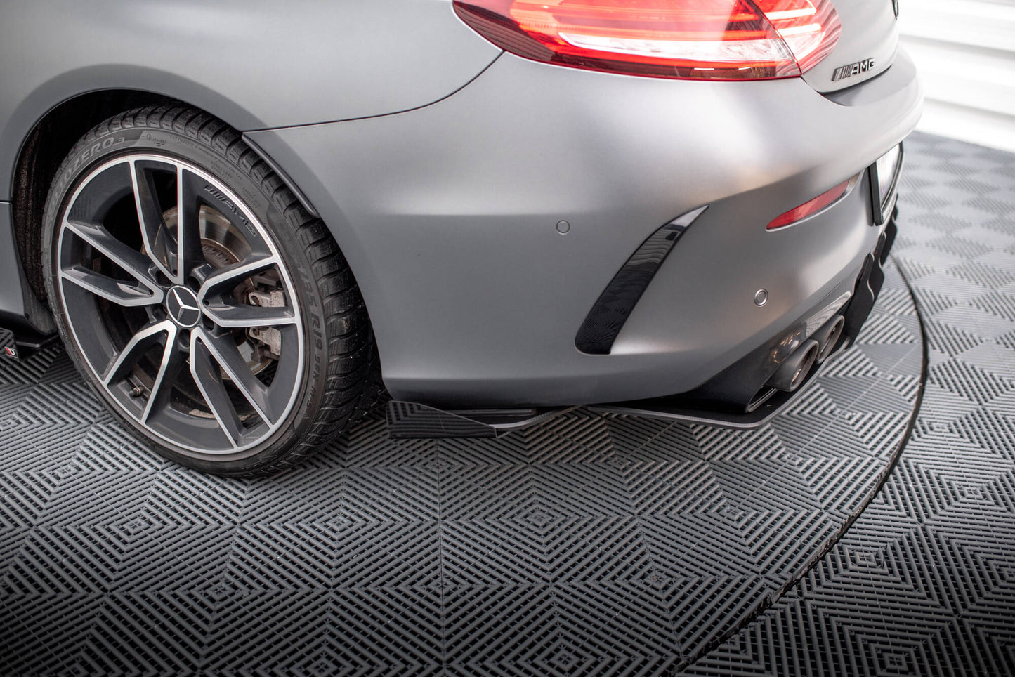 Street pro rear side splitters + flaps mercedes-amg c43 coupe / cabrio c205  facelift / a205 facelift