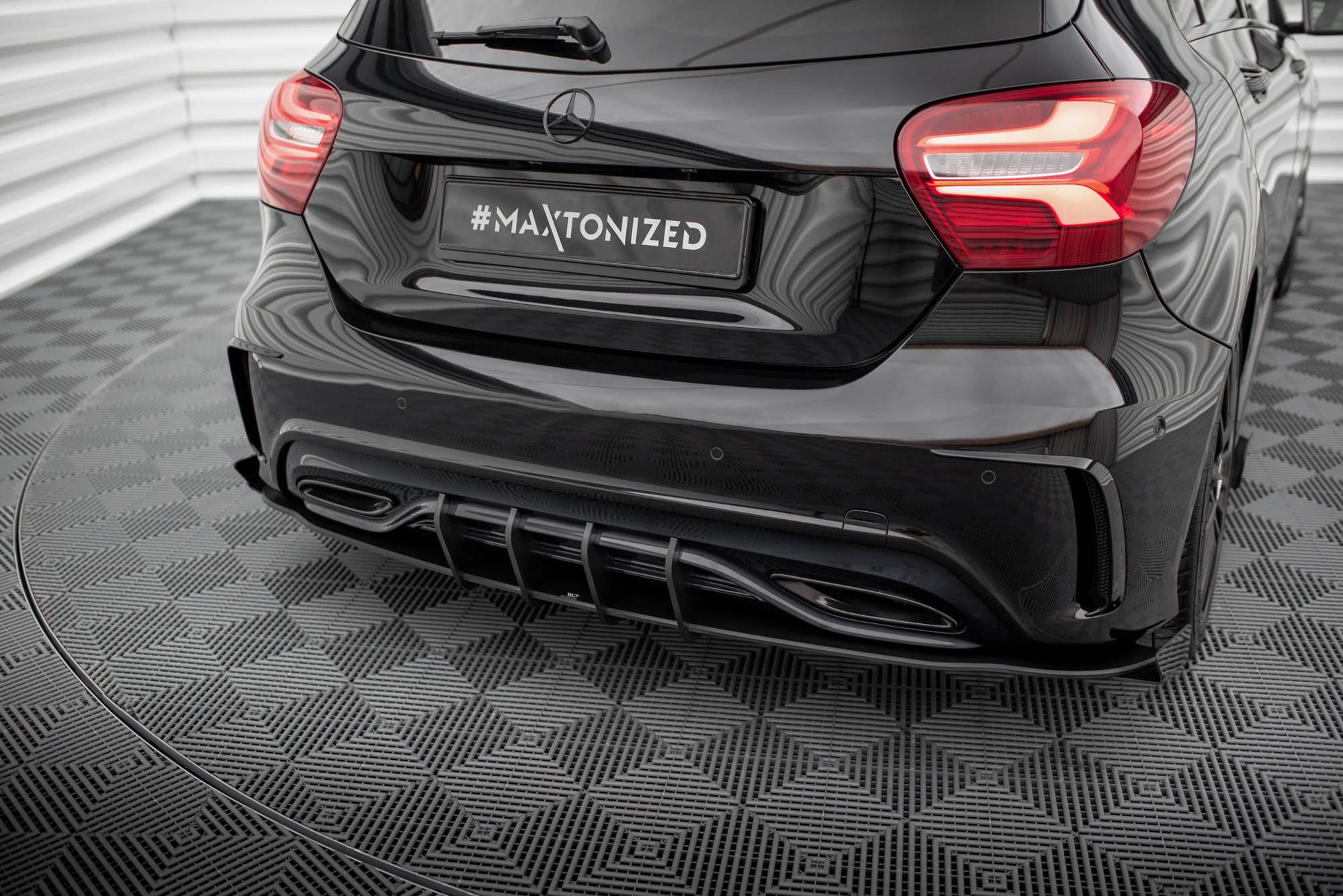 Street pro rear side splitters + flaps mercedes-benz a amg-line w176 facelift