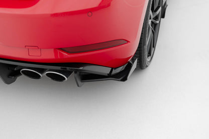 Street Pro TAKAA SIVUSTERIT + FLAPS VW Golf 7 R Facelift