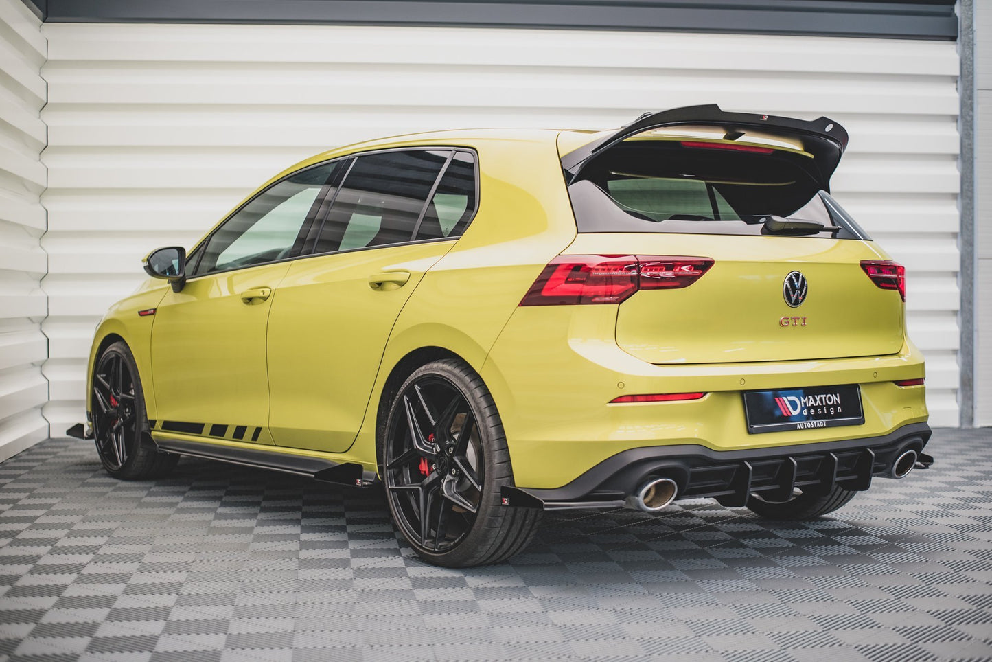 Street Pro TAKAA SIVUSTERIT + FLAPS VOLKSWAGEN GOLF GTI CLUBSPORT MK8