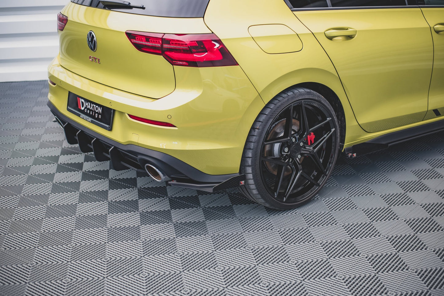 Street Pro TAKAA SIVUSTERIT + FLAPS VOLKSWAGEN GOLF GTI CLUBSPORT MK8