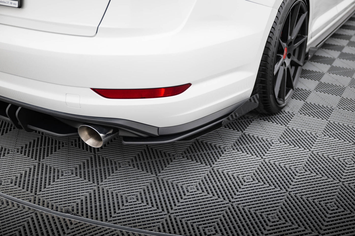 Street Pro TAKA -SIVUSTERIT + FLAPS Volkswagen Jetta Gli MK7