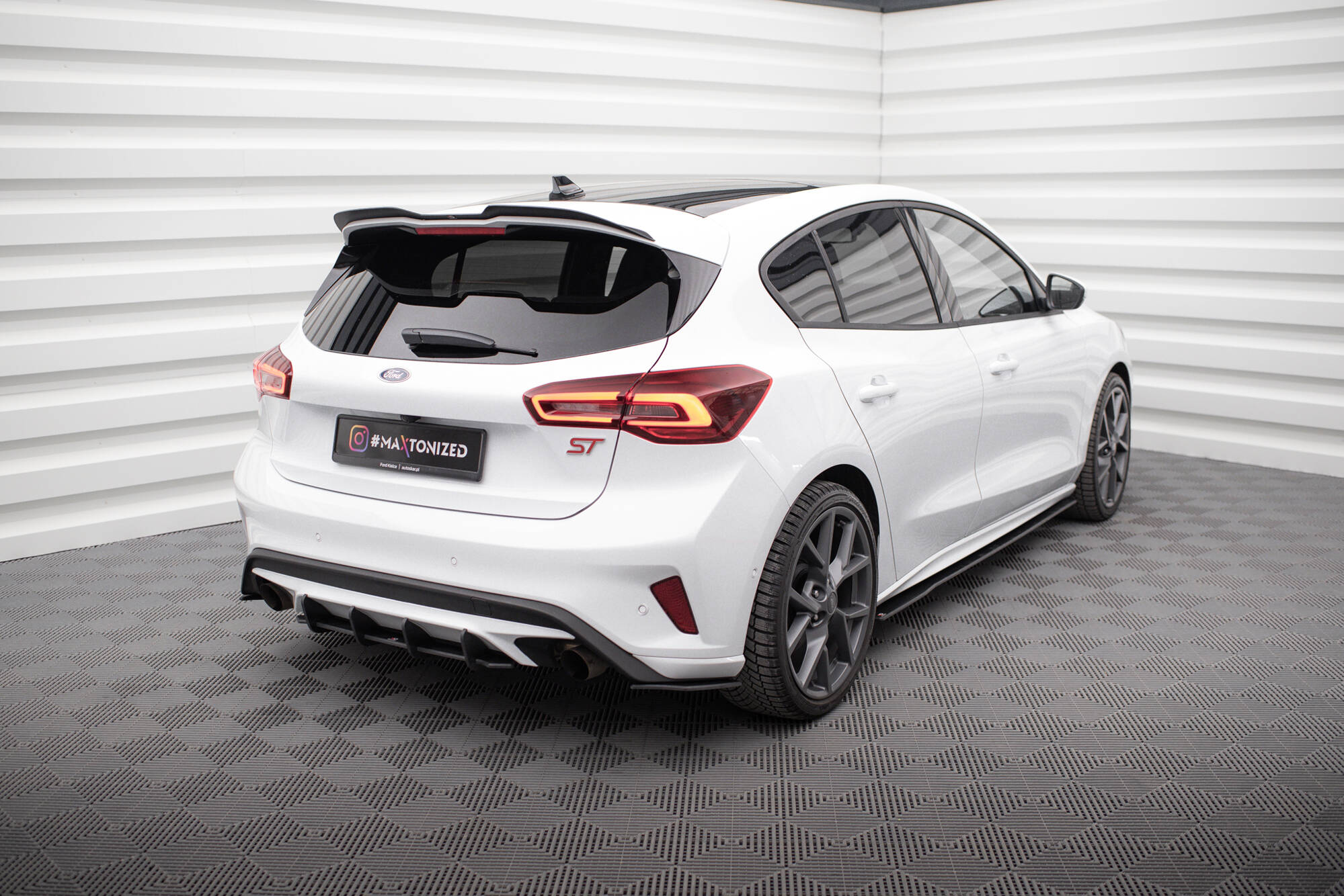 Street pro rear side splitters ford focus st mk4