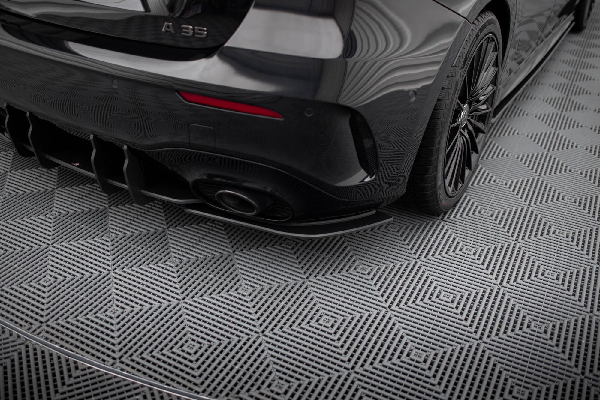 Street pro rear side splitters mercedes-amg a35 hatchback w177