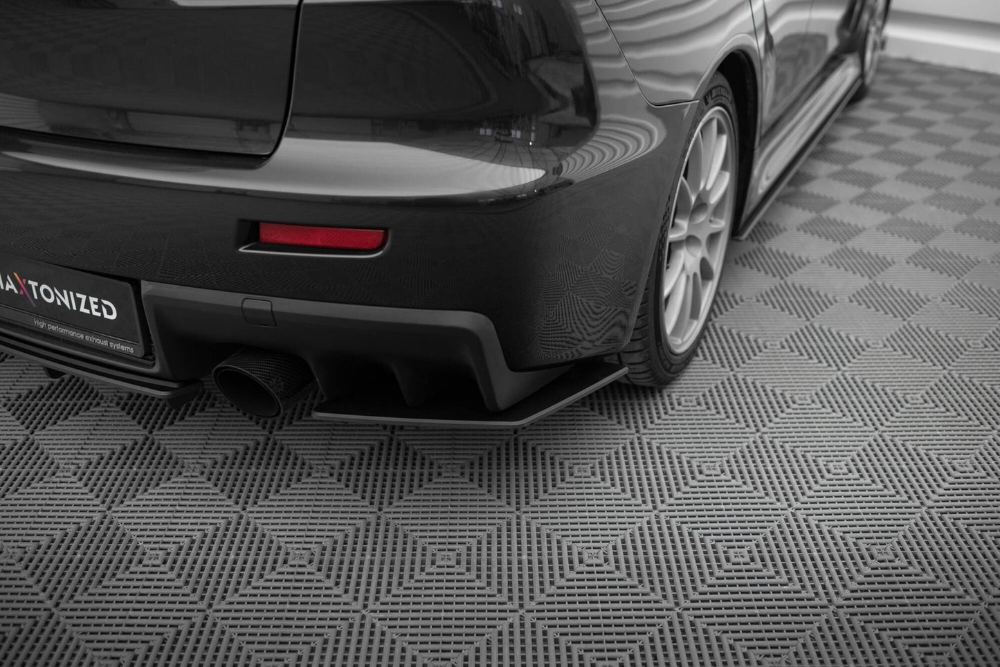 Street pro rear side splitters  mitsubishi lancer evo x