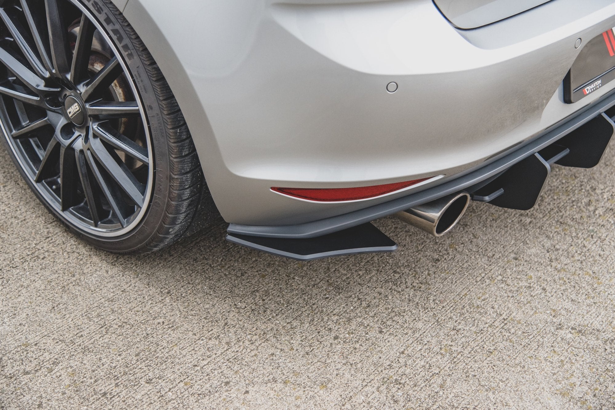 Street Pro Ready Side Splitters V.2 VW Golf 7 GTI