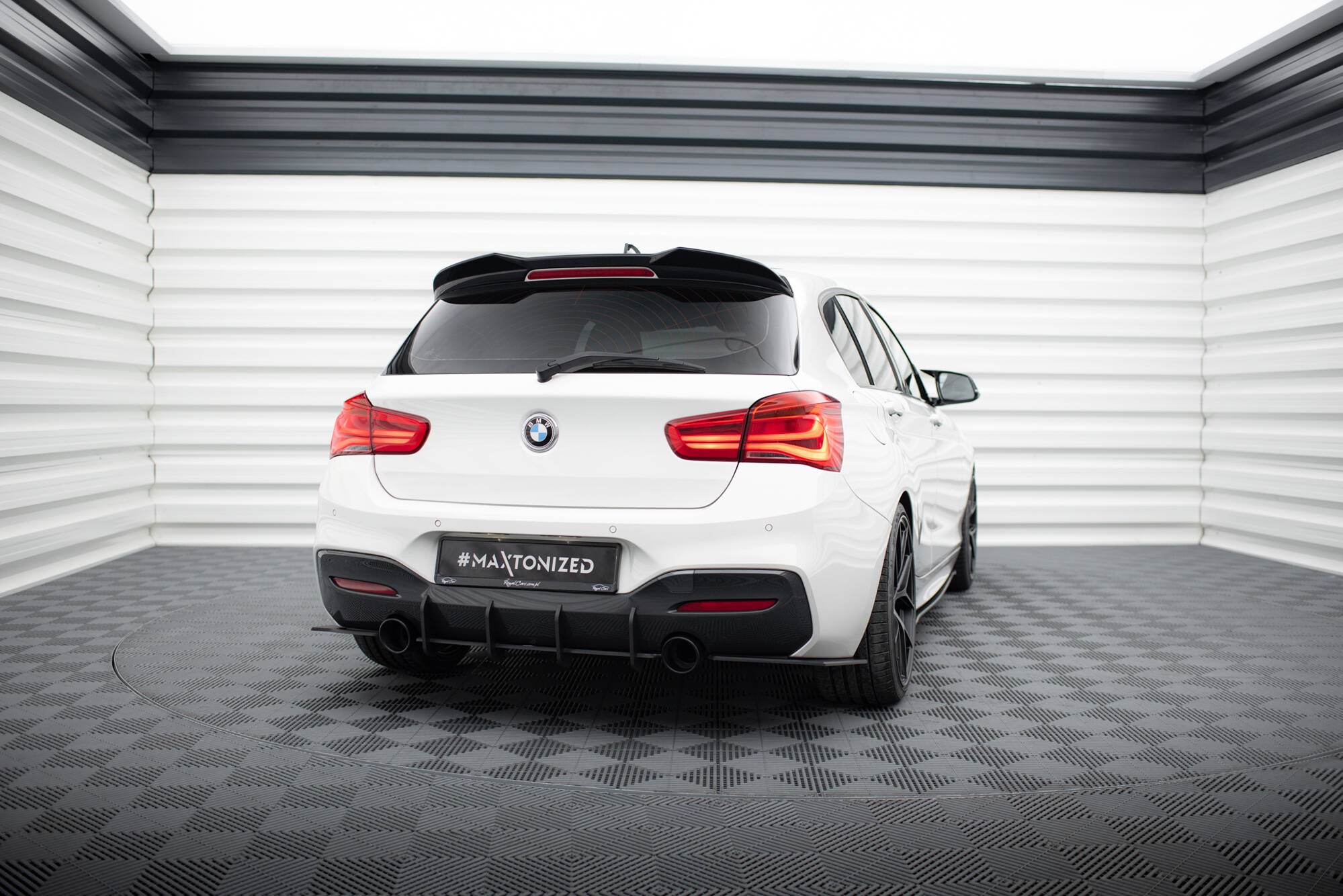 Street Pro Reary Side Splitters V.2 BMW 1 F20 M-Pack M140i