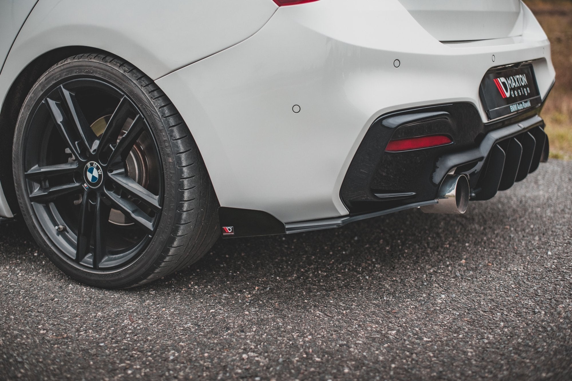 Street Pro bageste sideplitterere v.3 + klapper til BMW 1 F20 M140i