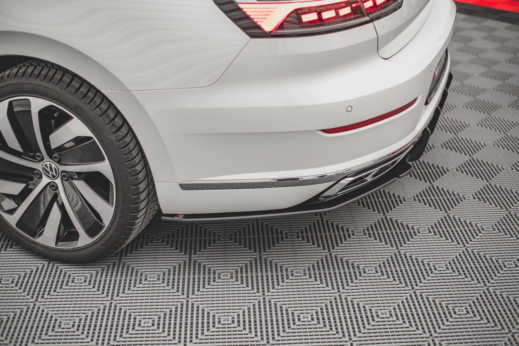 Street pro rear side splitters volkswagen arteon r-line facelift