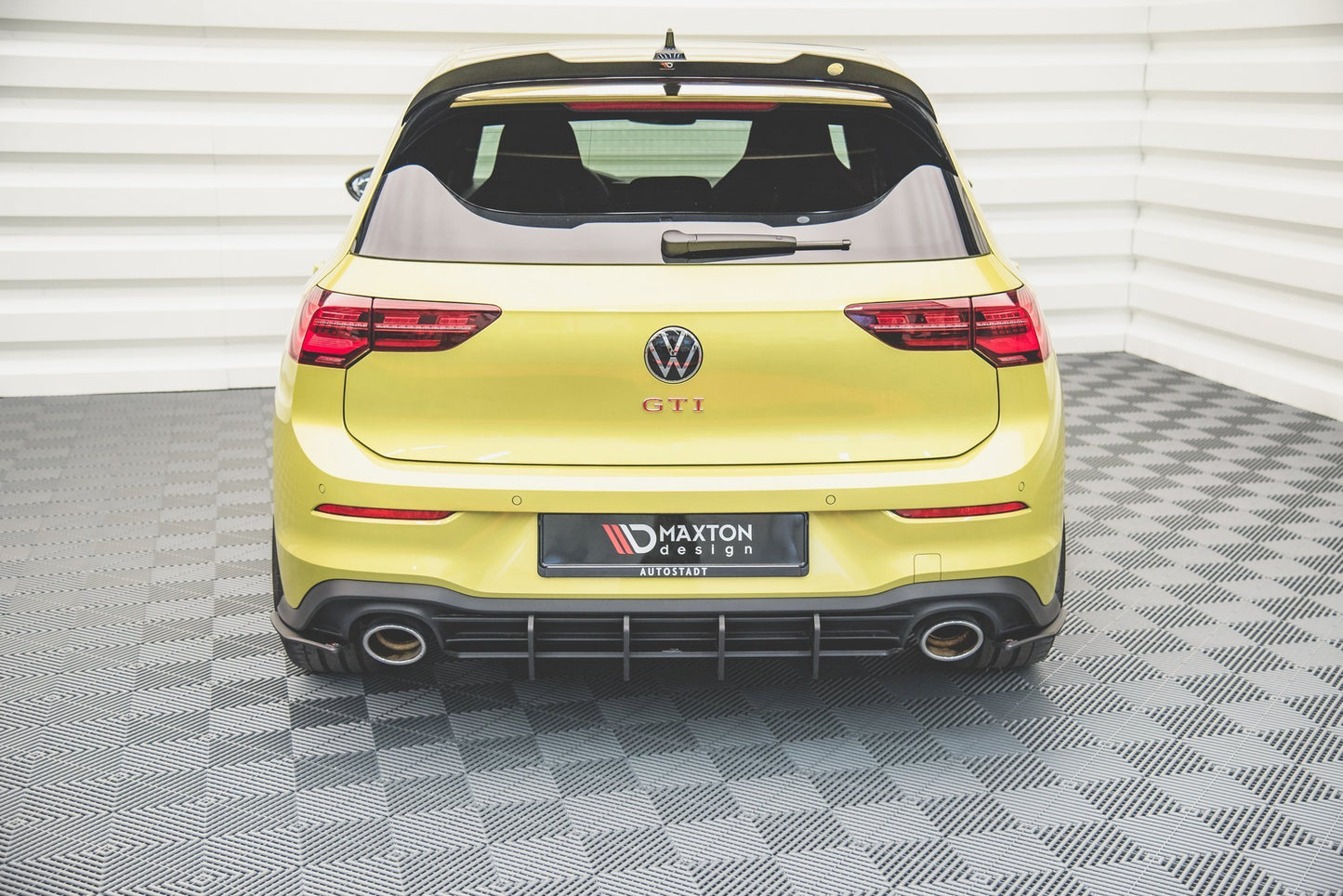 Street Pro TAKAISEKSI JAKUTTAJAT VOLKSWAGEN GOLF GTI CLUBSPORT MK8