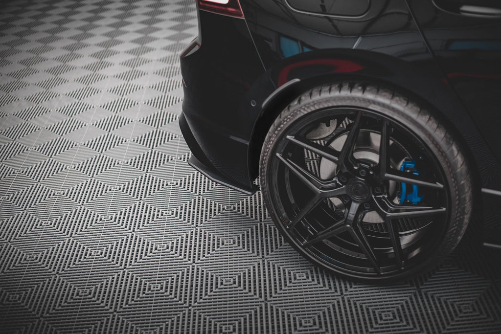 Street Pro TAKAA SIVUSTOMAT VOLKSWAGEN GOLF R MK8