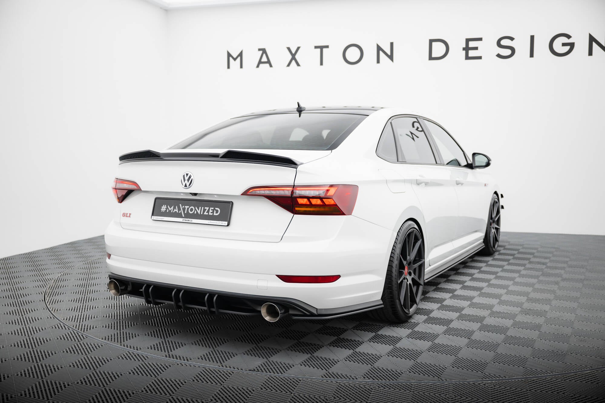 Street Pro TAKAISEKSI JAKUTTAJAT VOLKSWAGEN JETTA GLI MK7
