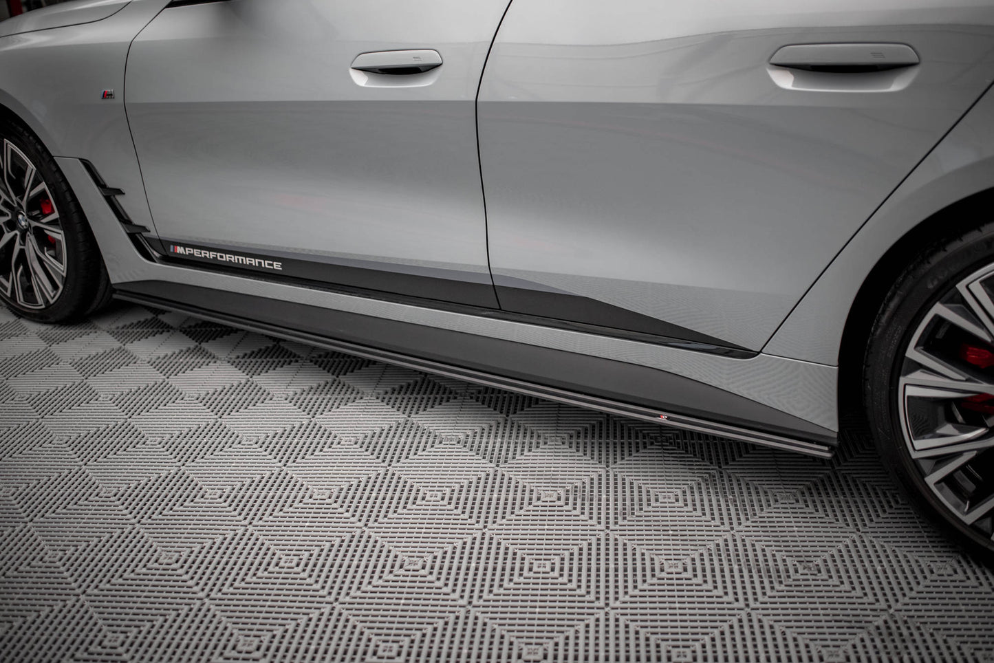 Street pro side skirts diffusers bmw 4 gran coupe m-pack g26