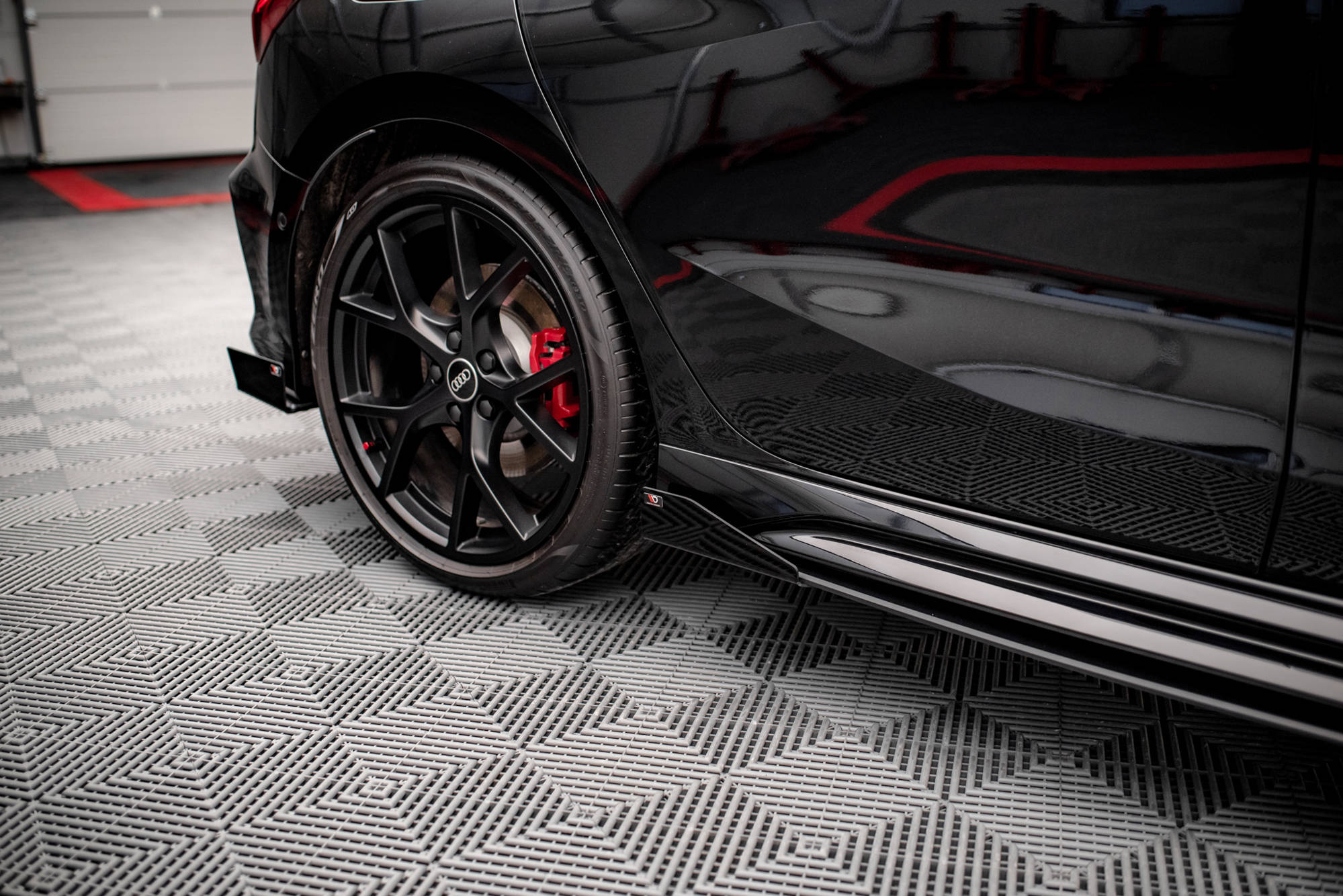 Street pro sideskjørt diffusorer + klaffer audi rs3 sportback 8y