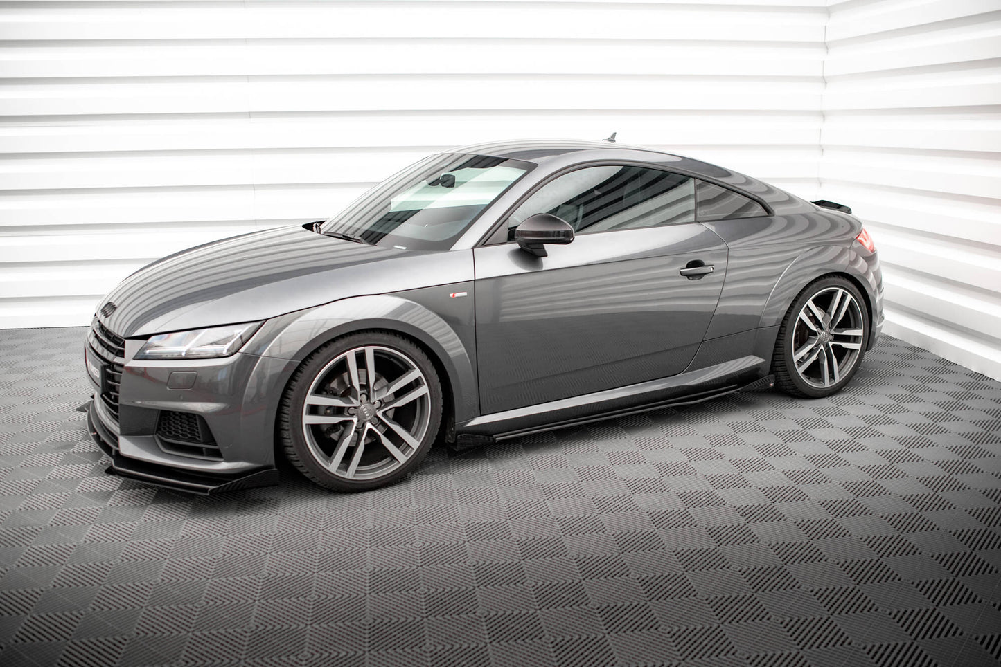 Street pro side skirts diffusers + flaps audi tt s / s-line 8s