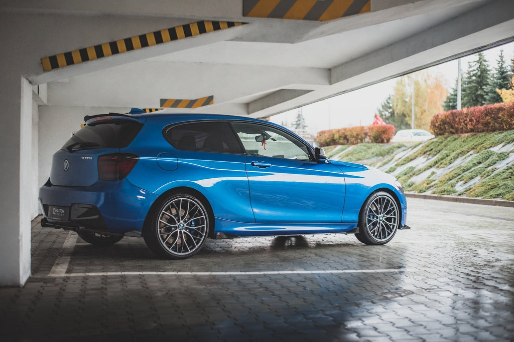 Street pro sideskjørt diffusorer + klaffer bmw 1 f21 m135i / m140i / m-pack