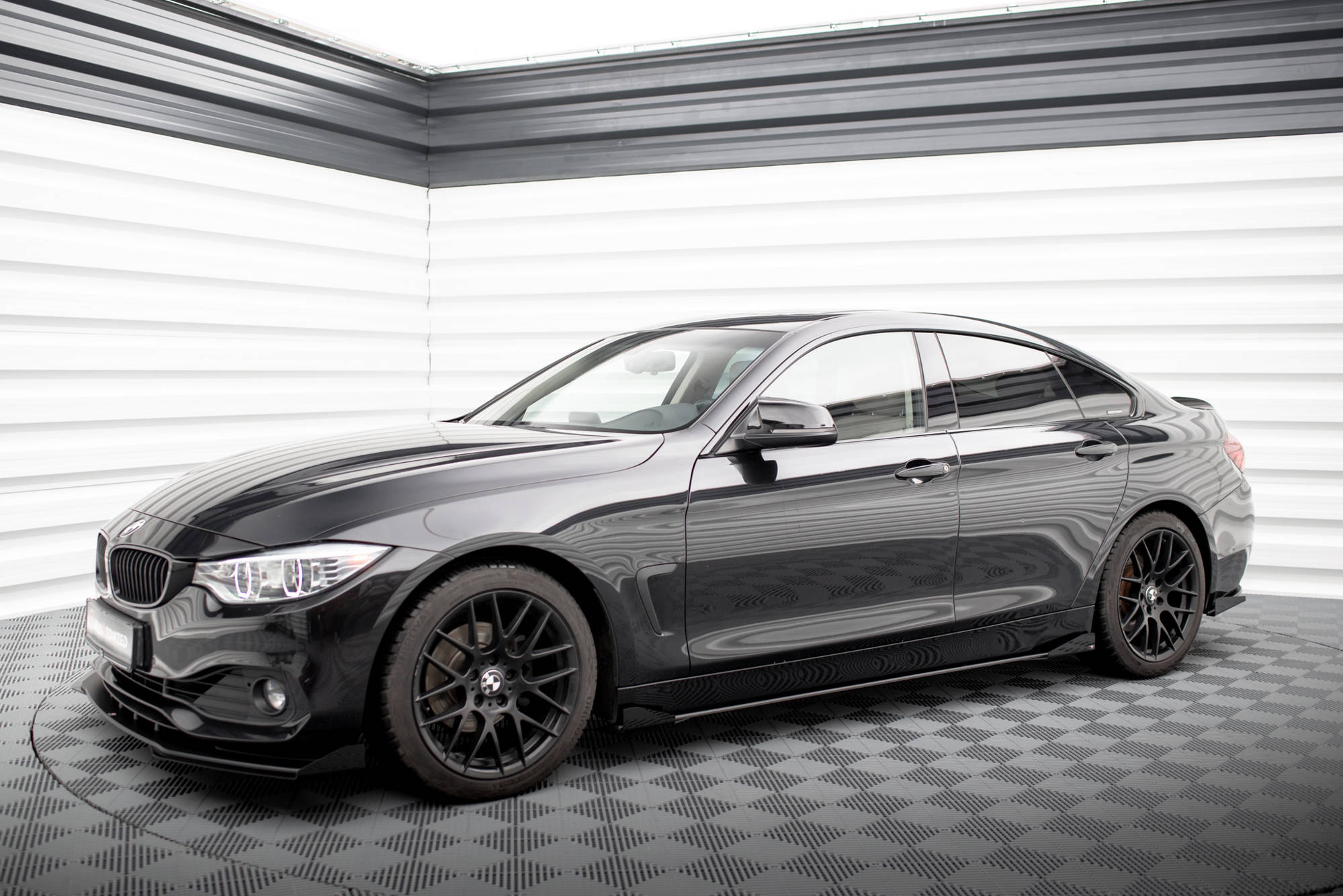Street Pro Side -hameet Diffusers + Flaps BMW 4 Gran Coupe F36