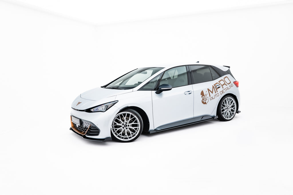 Street Pro sivuhelmat diffuusorit ja läpät Cupra Born mk1:lle