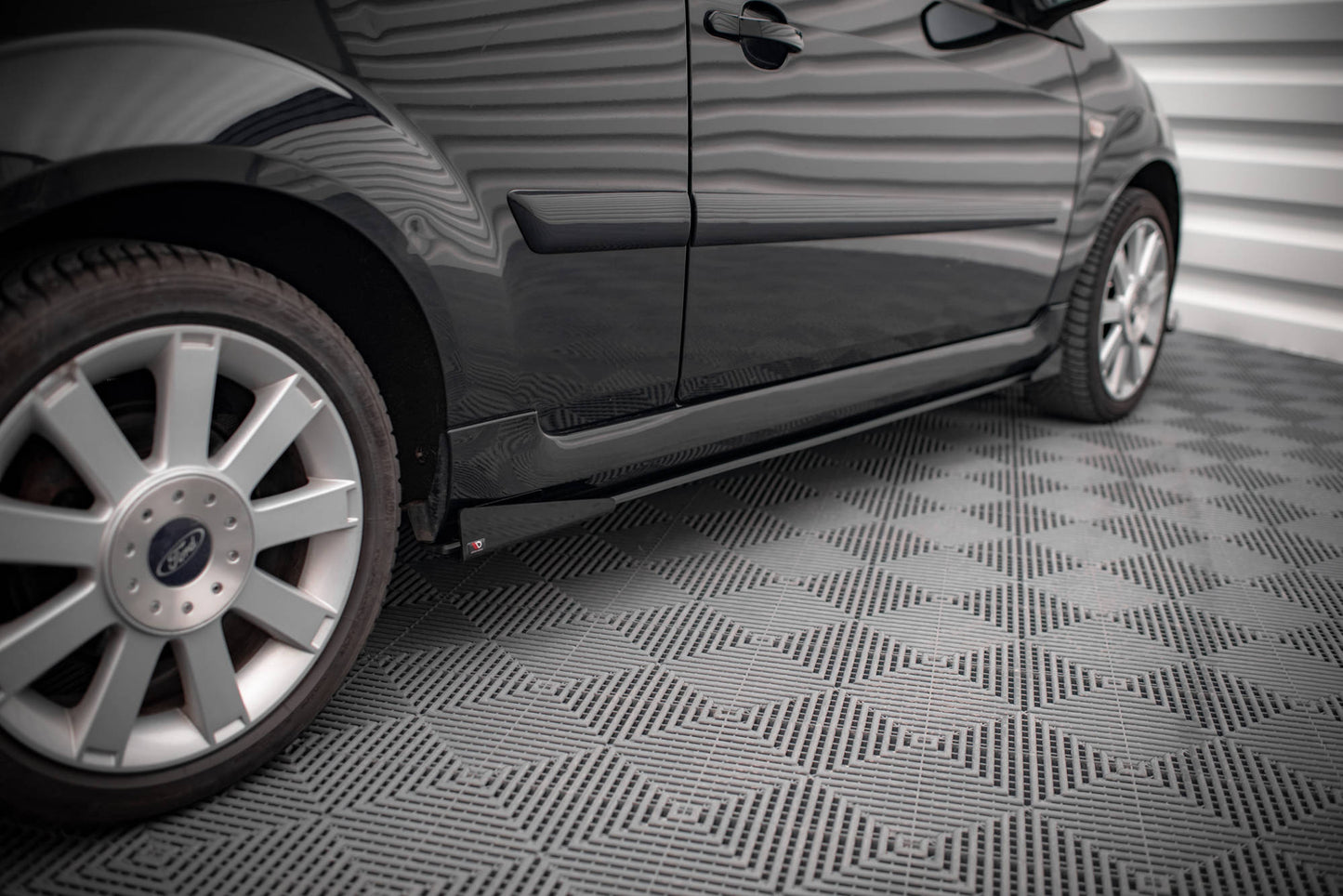 Street Pro Side Skirts Diffusers + Flaps Ford Fiesta St MK6