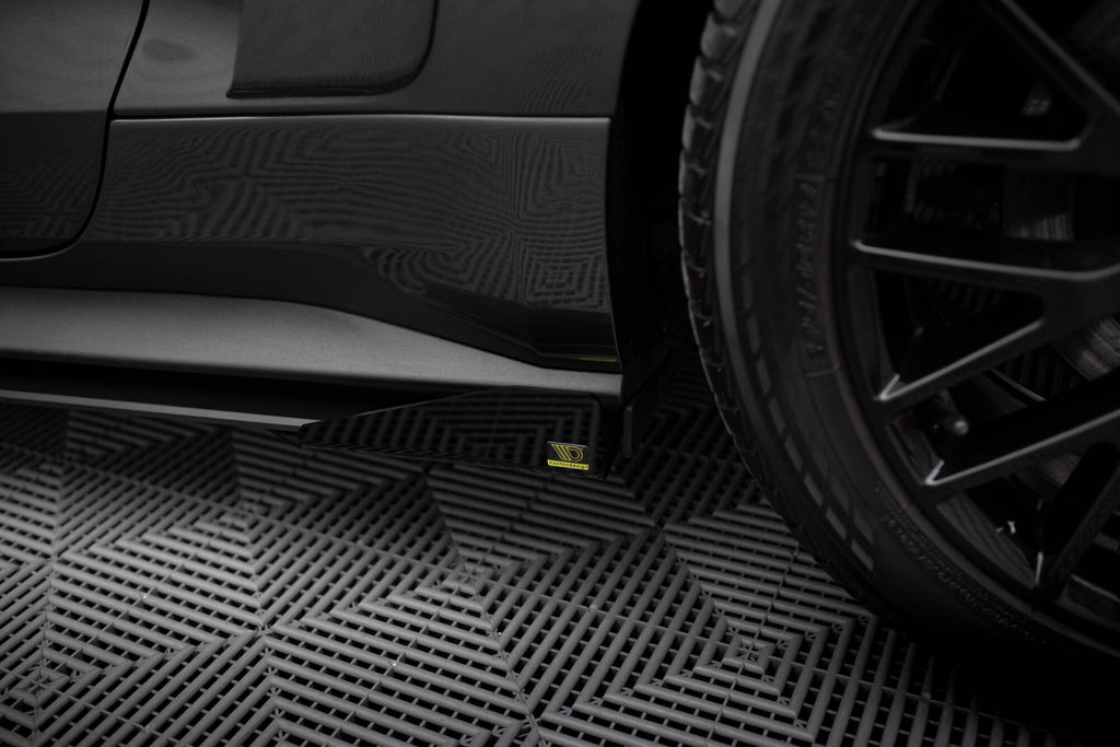 Street pro side skirts diffusers + flaps ford mustang gt mk6
