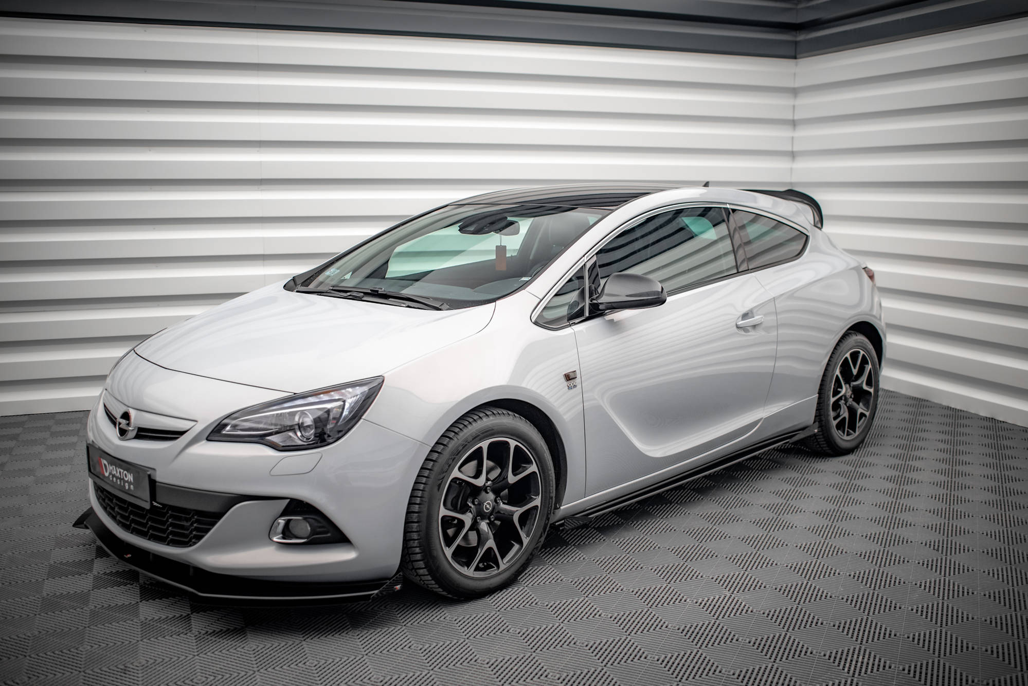 Street Pro Side -hameet hajottimet + läpät Opel Astra GTC OPC-Line J