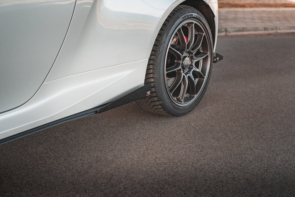 Street pro sideskjørt diffusere + klaffer toyota gr yaris mk4