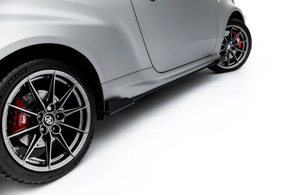 Street pro sideskjørt diffusere + klaffer toyota gr yaris mk4 ansiktsløftning