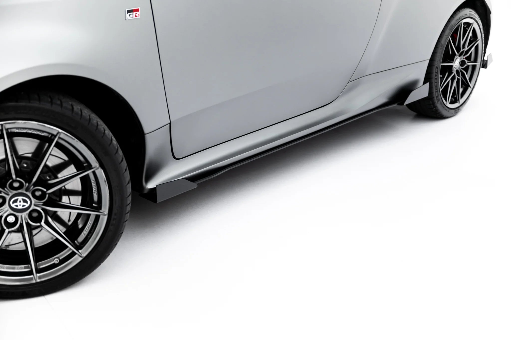 Street pro side skirts diffusers + flaps toyota gr yaris mk4 facelift