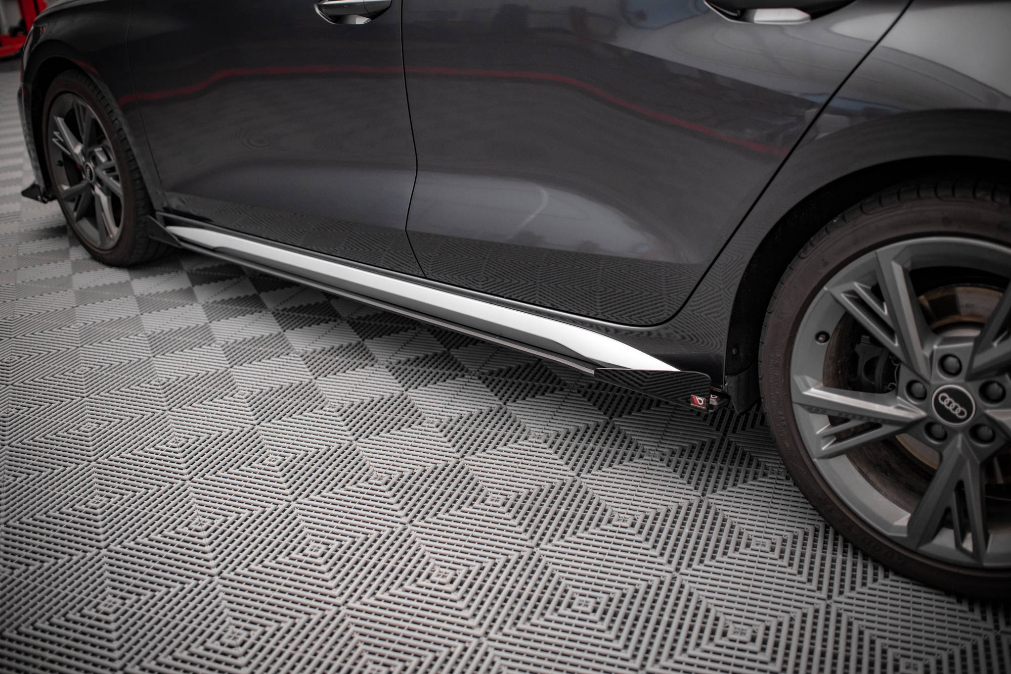 Street pro sideskjørt diffusorer + klaffer v.1 audi s3 / a3 s-line 8y / 8y ansiktsløftning