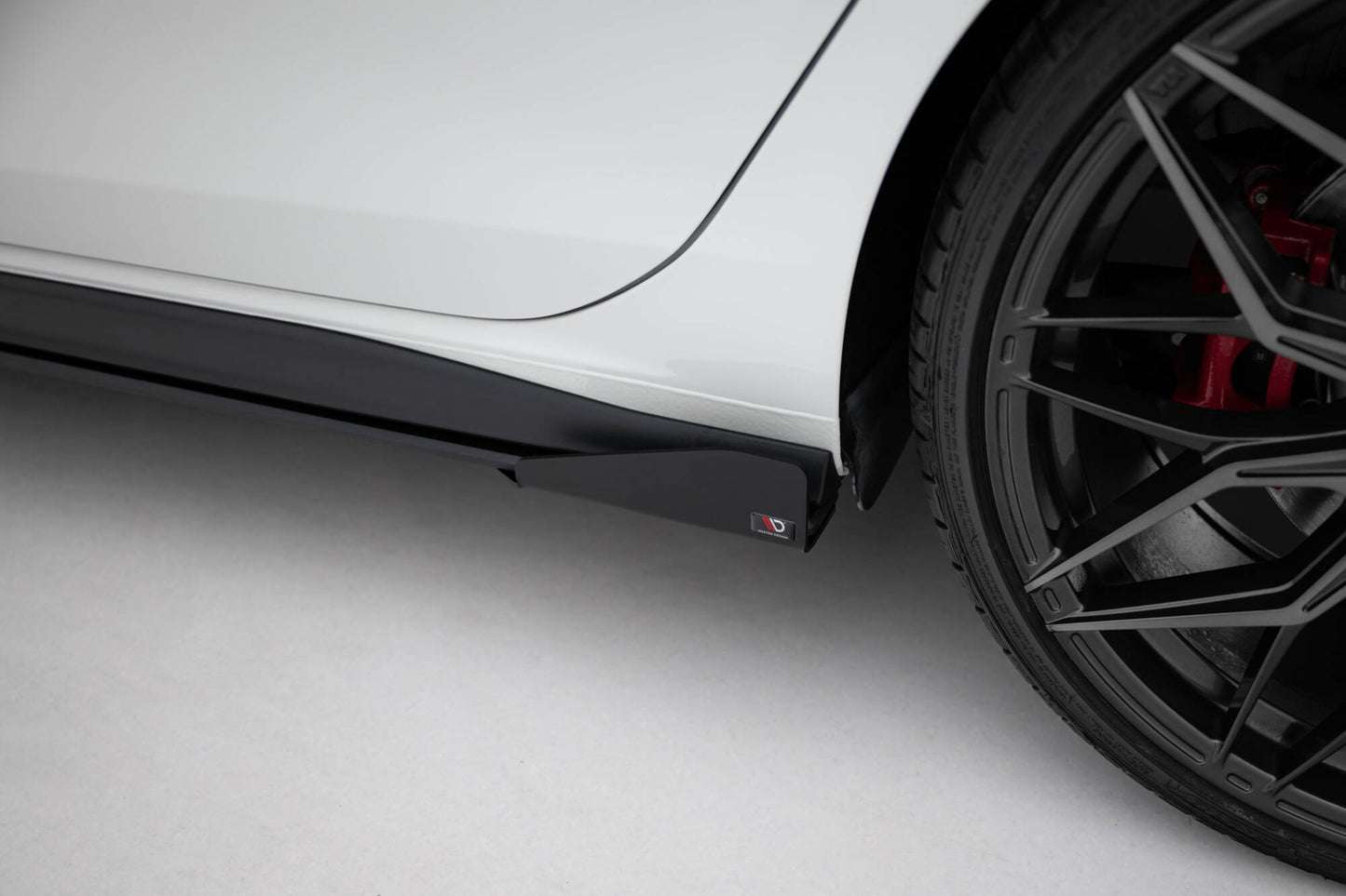 Street Pro Side -hameet Diffusers + Flaps Volkswagen Golf GTI / GTE / GTI Clubsport / R-Line MK8