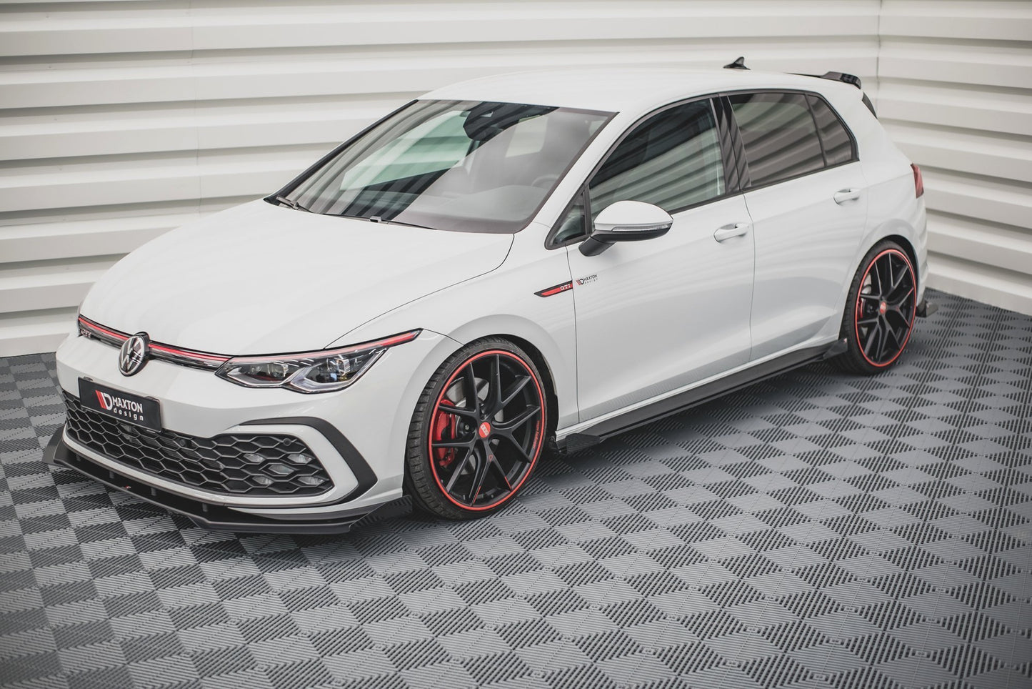 Street Pro Side -hameet Diffusers + Flaps Volkswagen Golf GTI / GTE / GTI Clubsport / R-Line MK8