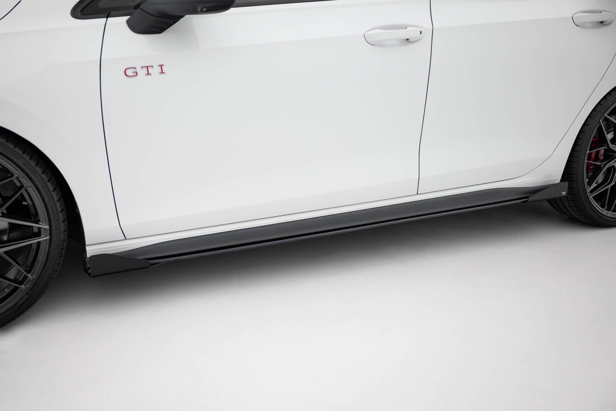 Street Pro Side -hameet Diffusers + Flaps Volkswagen Golf GTI / GTE / GTI Clubsport / R-Line MK8
