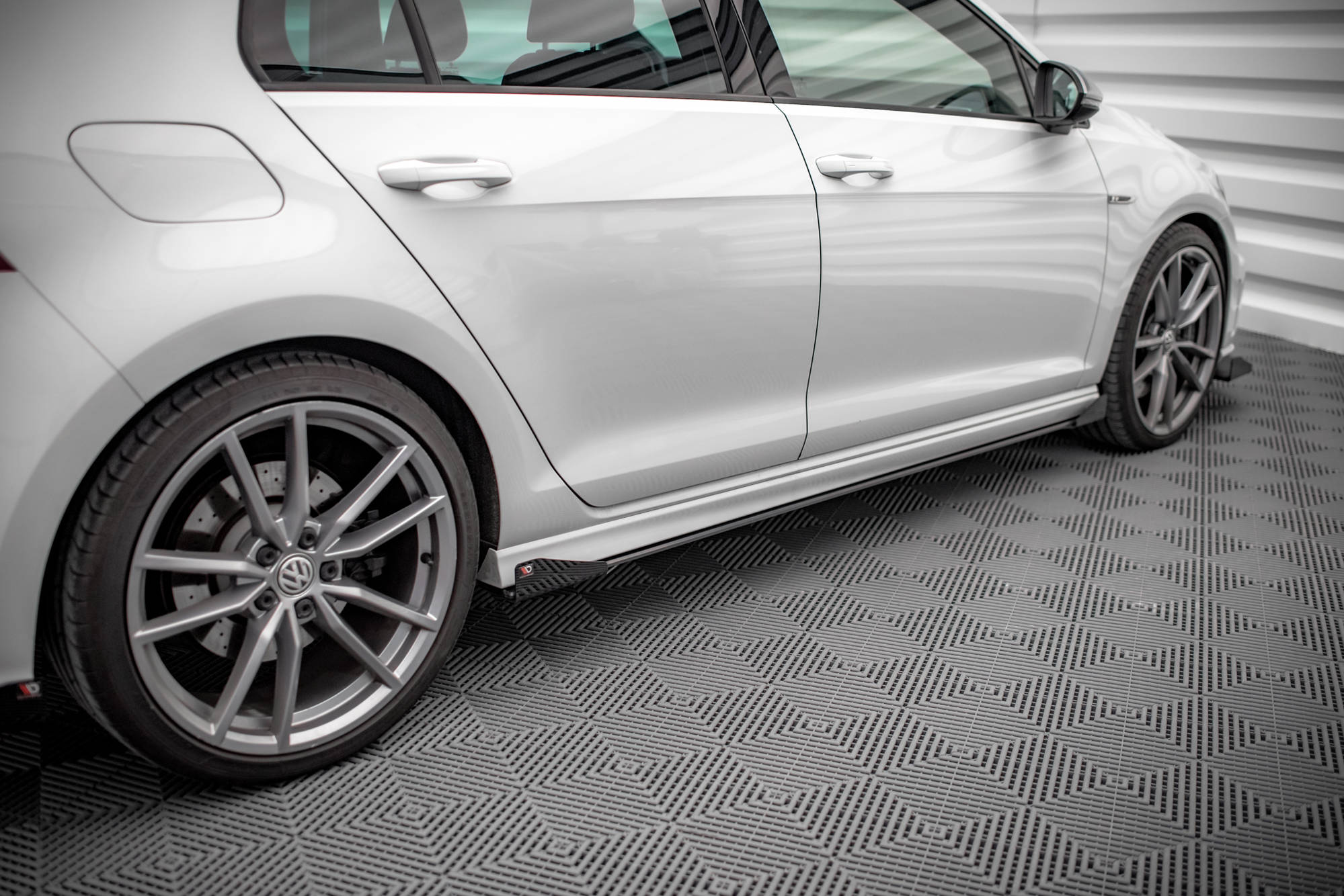 Street pro side skirts diffusers + flaps volkswagen golf r mk7