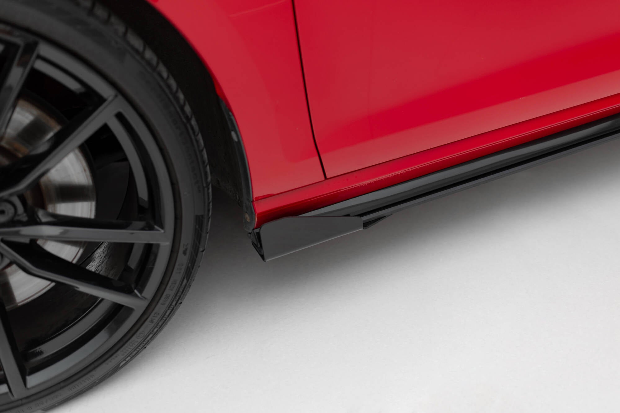 Street pro side skirts diffusers + flaps volkswagen golf r / r-line mk7 facelift