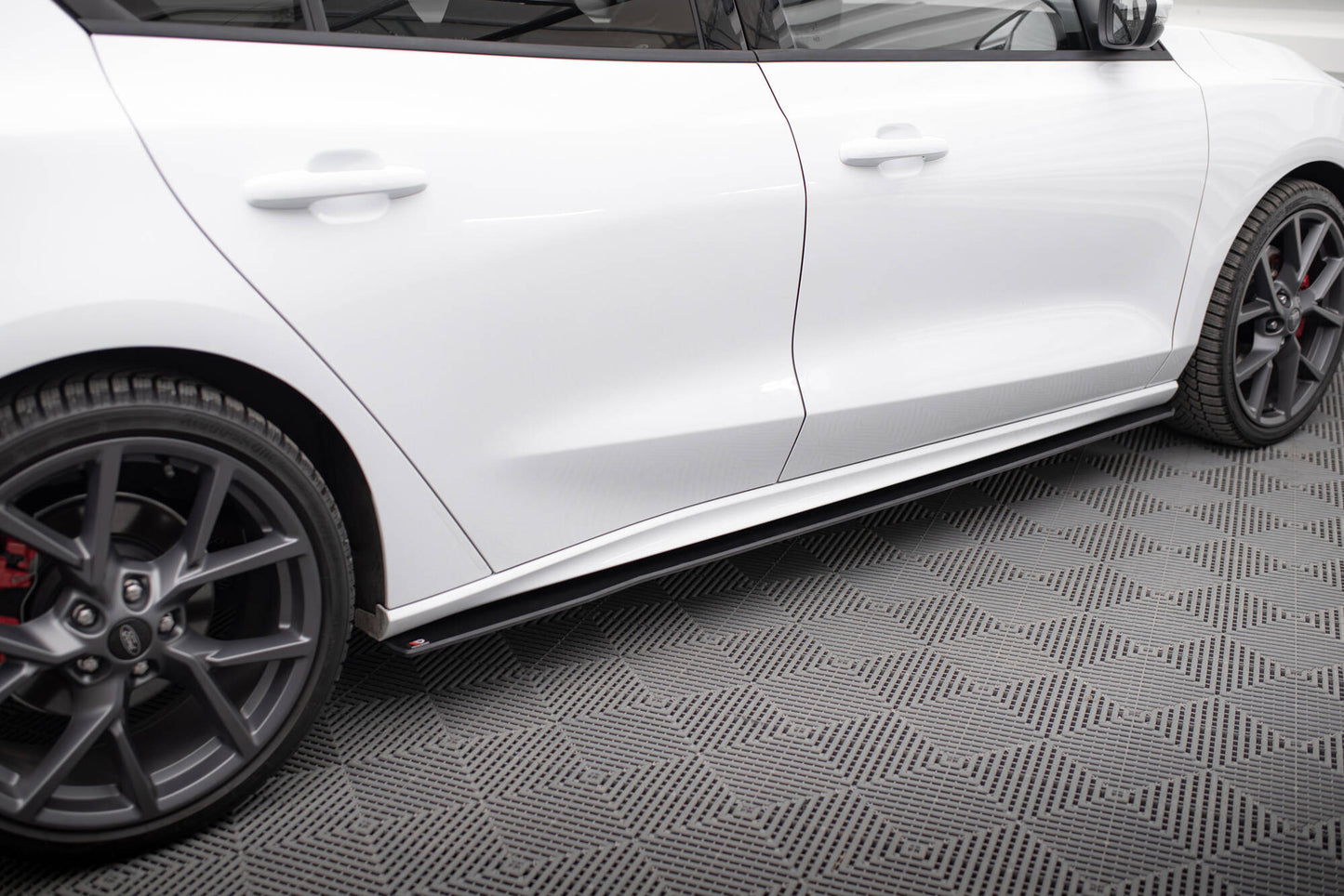 Street pro side skirts diffusers ford focus st / st-line mk4