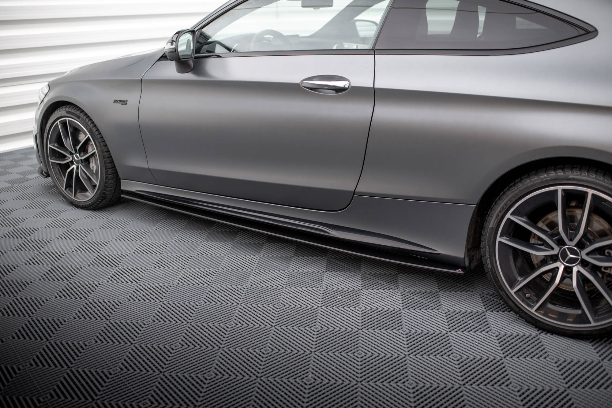 Street pro side skirts diffusers mercedes-amg c43 coupe / cabrio c205  facelift / a205 facelift