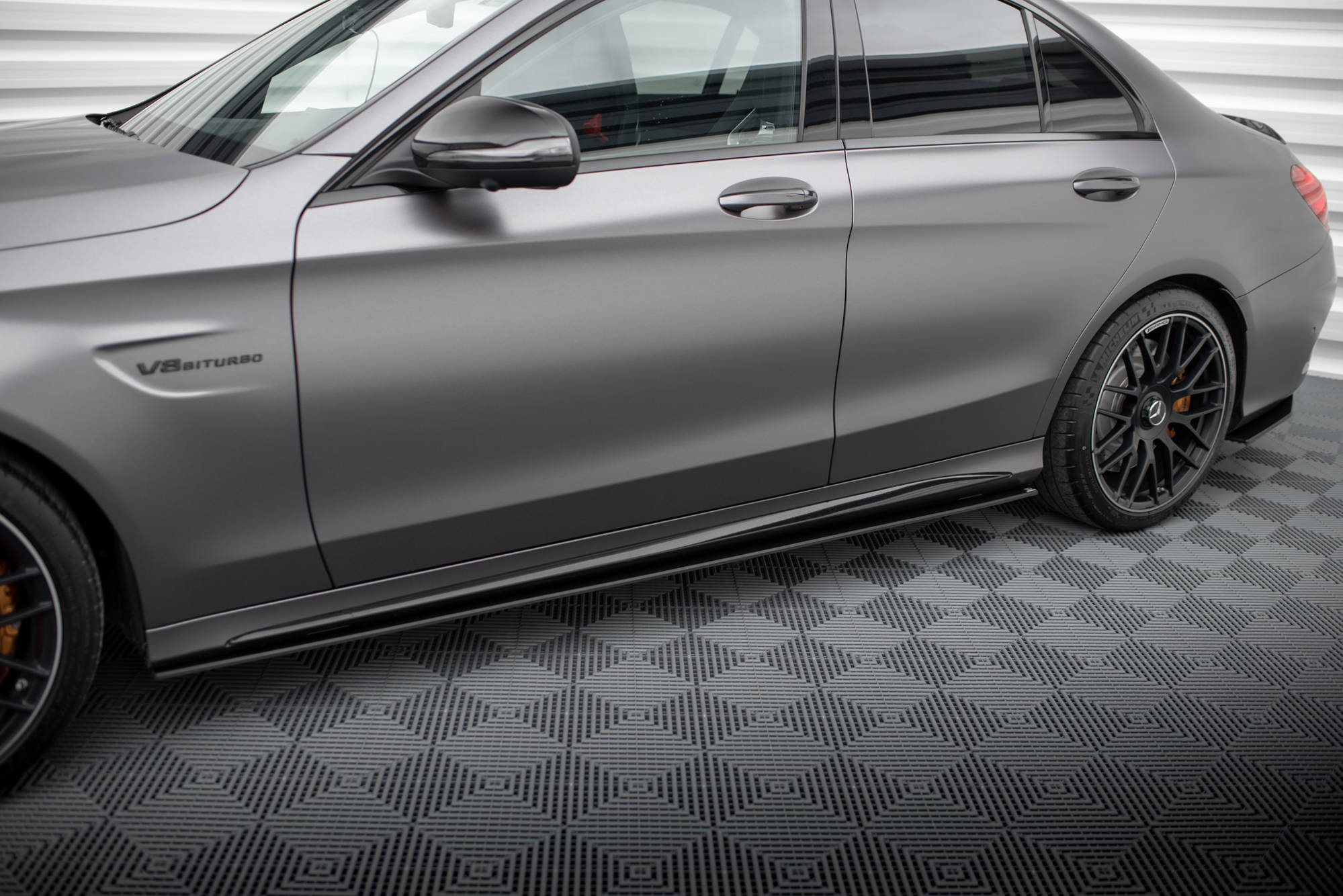 Street pro side skirts diffusers mercedes-amg c63 sedan / estate w205 facelift
