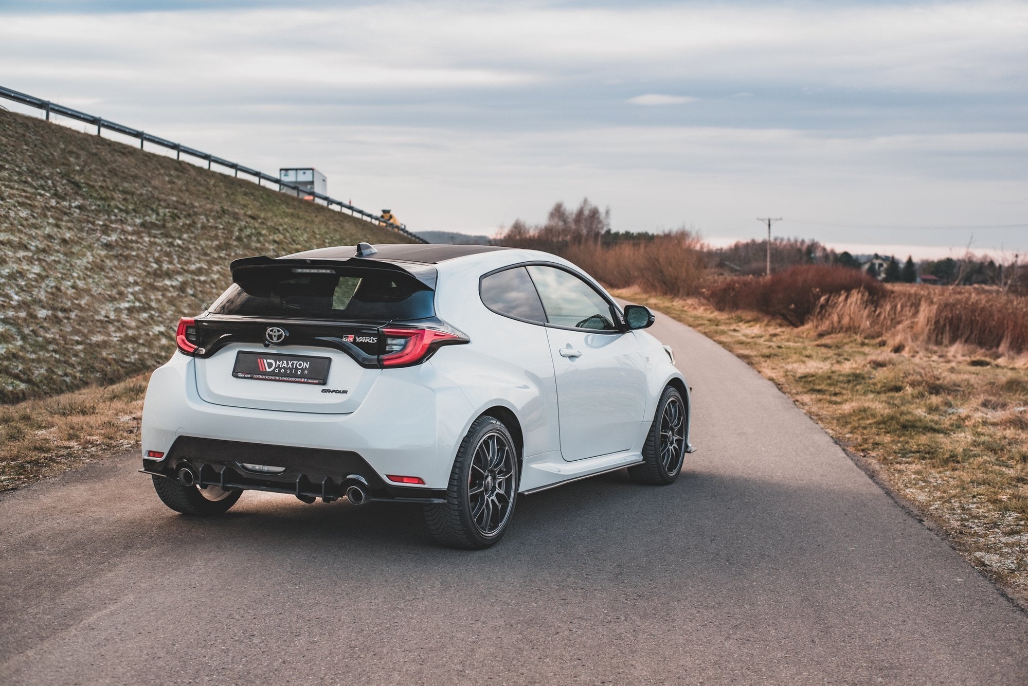 Street pro side skirts diffusers toyota gr yaris mk4