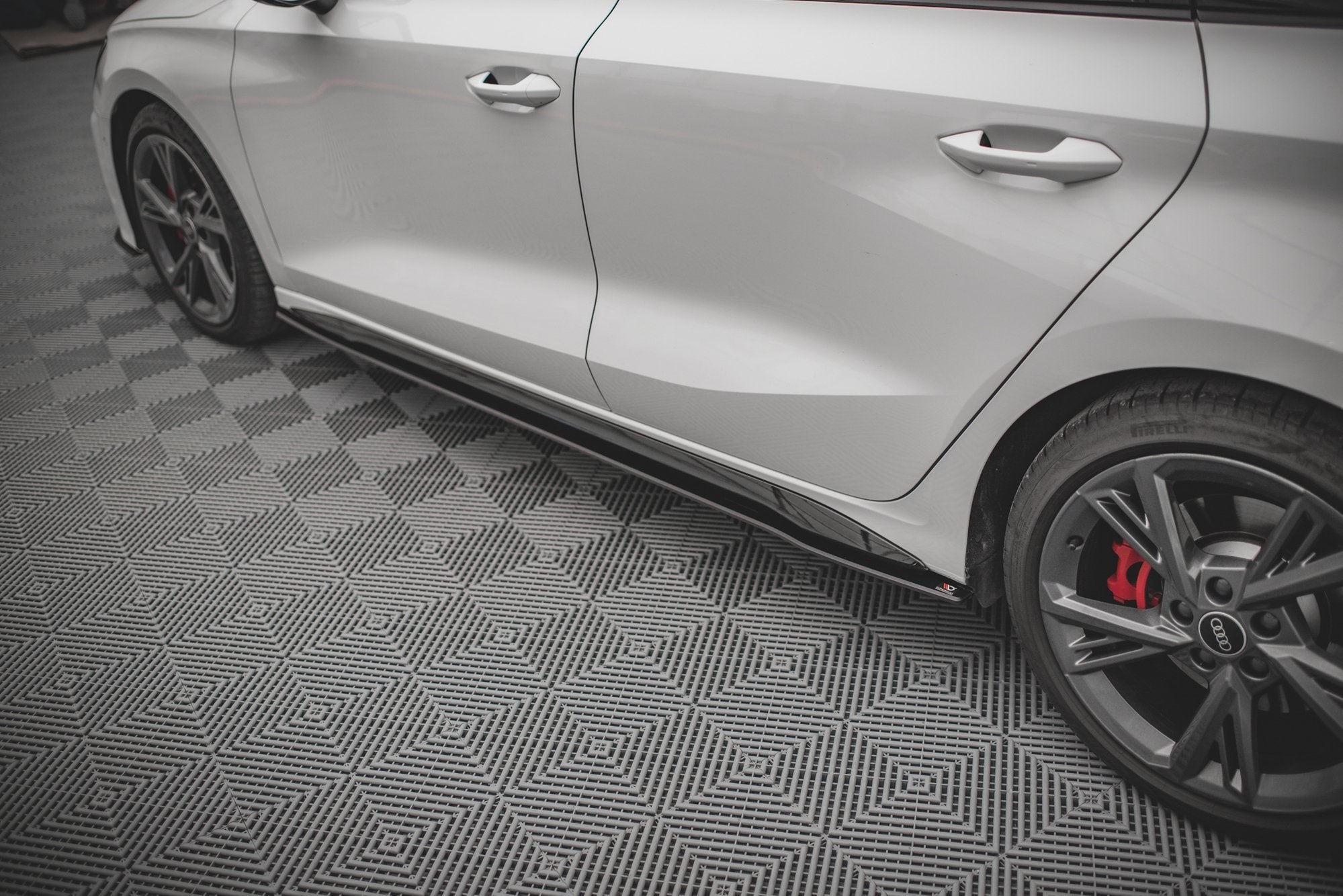 Street pro sideskjørt diffusere v.1 audi s3 / a3 s-line 8y / 8y ansiktsløftning