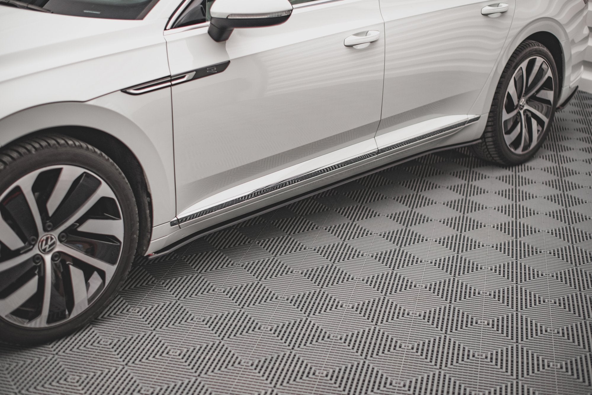 Street Pro Side -hameet Diffusers V.1 Volkswagen Arteon R/ R-Line Facelift