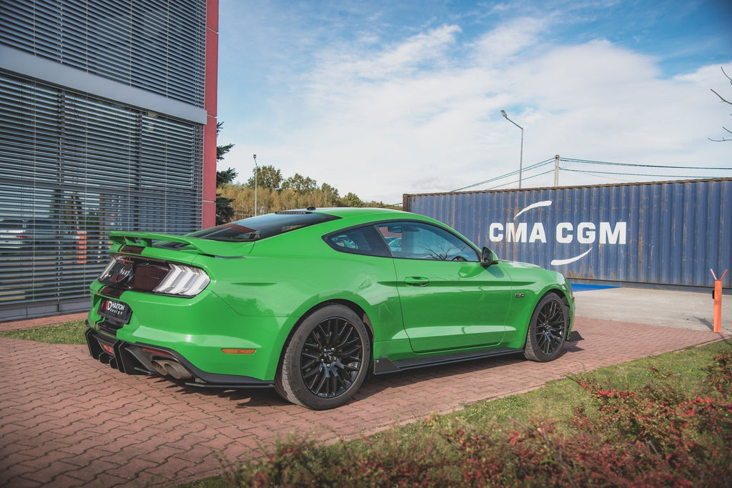 Street pro sideskjørt diffusere v.2 ford mustang gt mk6 ansiktsløftning