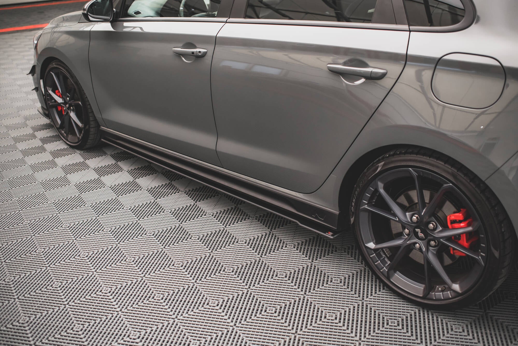 Street pro side skirts diffusers v.2 hyundai i30 n / n-line hatchback / fastback mk3 / mk3 facelift