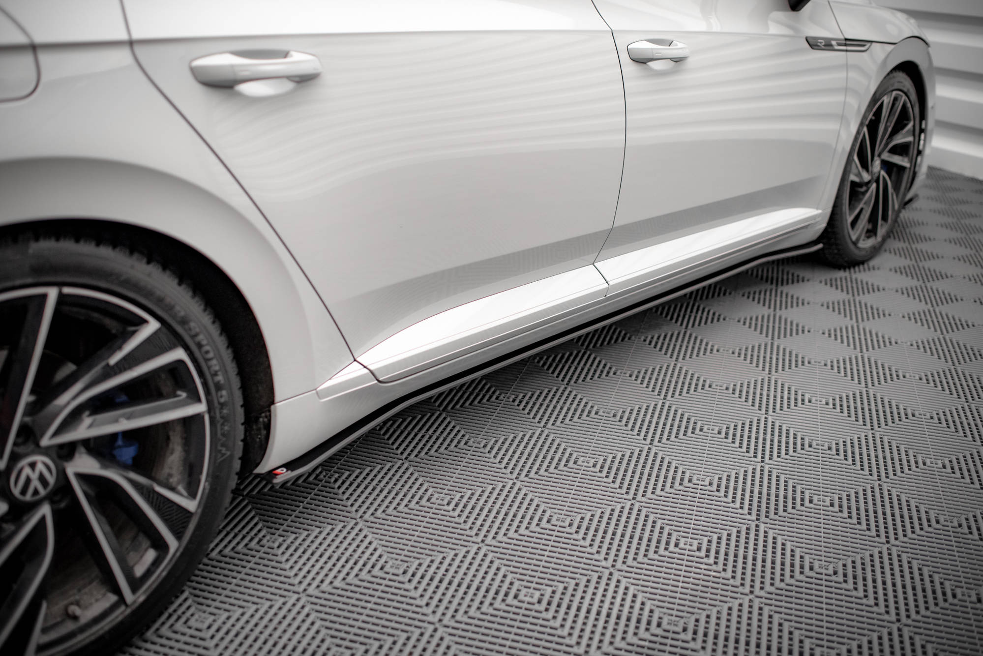 Street Pro -puolipitkät diffusorit v.2 Volkswagen Arteon R / R-Line -facelift