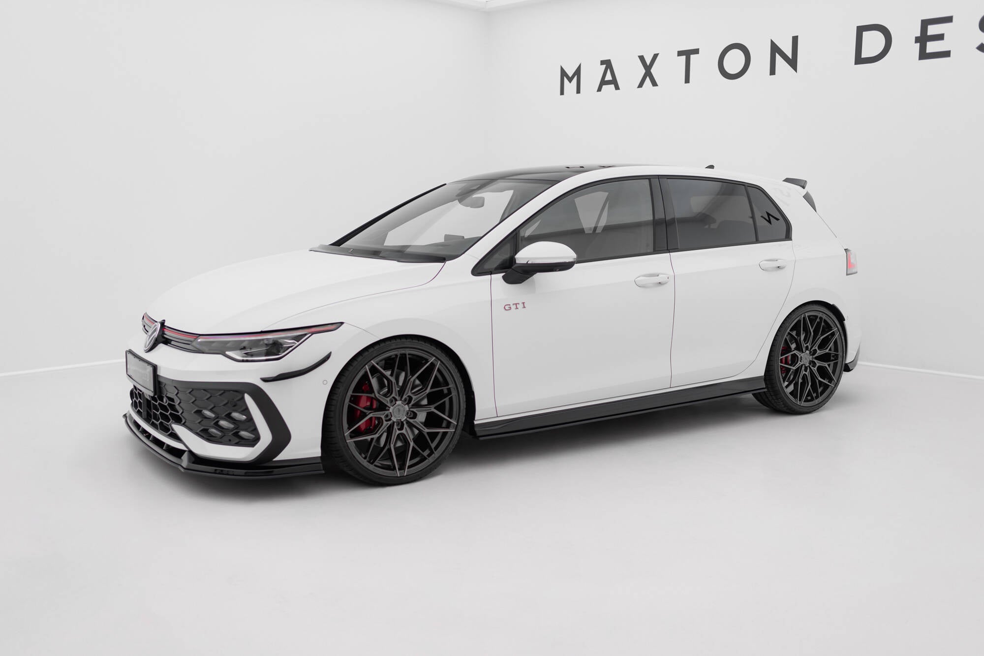 Street Pro -sivuhelmat diffuusorit v.2 Volkswagen Golf GTI / GTE / GTI Clubsport / R-Line mk8