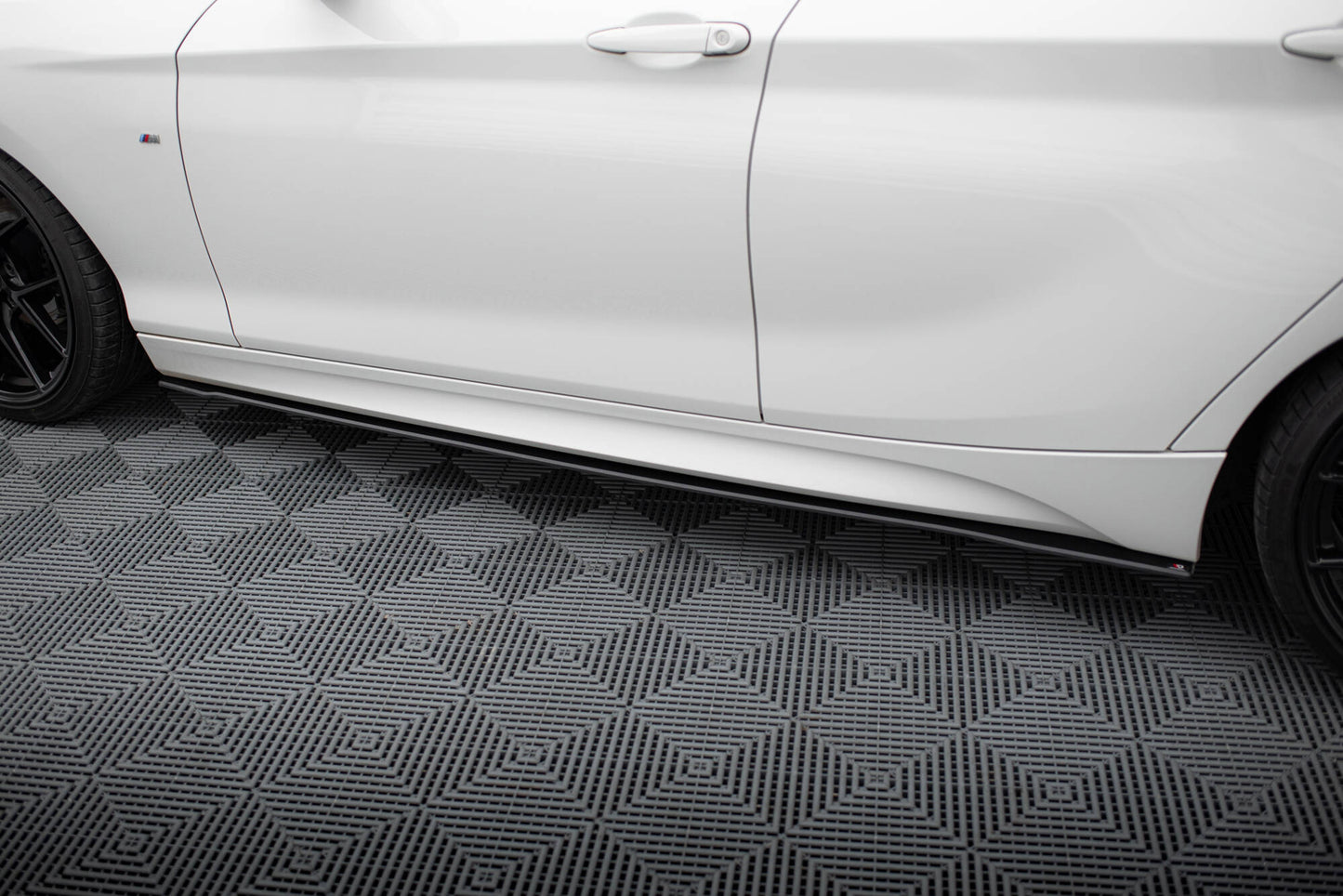 Street pro side skirts diffusers v.2 for bmw 1 f20 m135i / m140i / m-pack