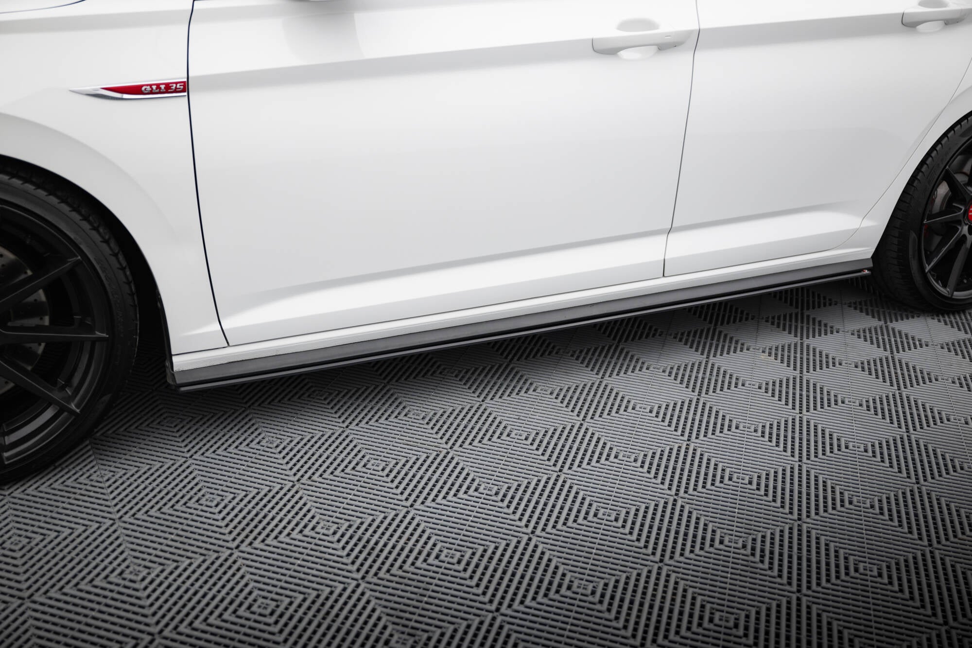 Street pro side skirts diffusers volkswagen jetta gli mk7