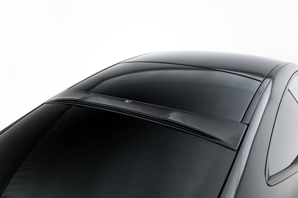 The extension of the rear window mercedes-amg cle 53 / amg-line c236